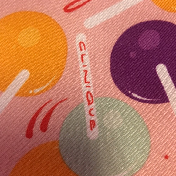 Set of (2) New Clinique Cosmetic Bags - Picture 5 of 5